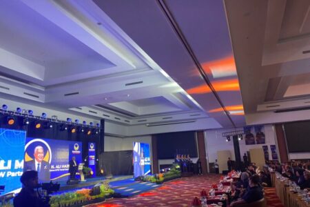 Tina Nur Alam Diperkenalkan Sebagai Calon Gubernur Sultra Di acara Orientasi Caleg DPRD Se-sultra