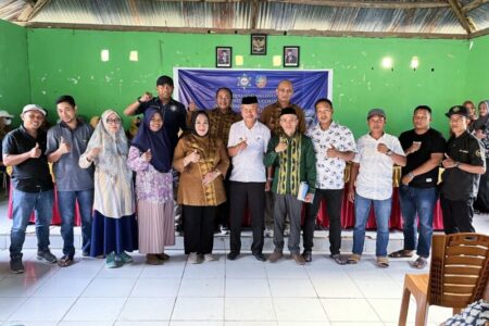 IKA FISIP UHO Menetapkan Desa Rumba-rumba Sebagai Desa Binaan, Tina Nur Alam: Untuk Membina Sumber Daya Manusia