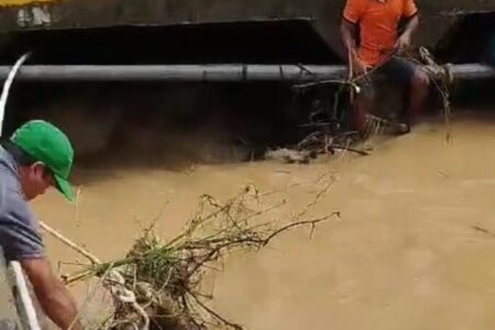 DLHK Kota Kendari Imbau Warga Tak Buang Sampah di Kali