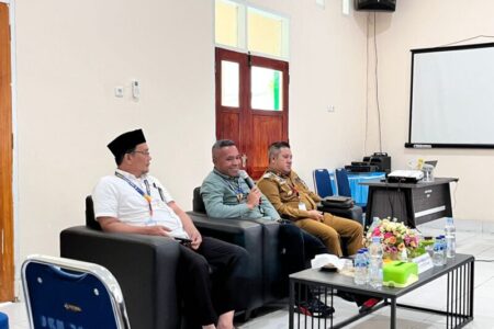 Menghadiri Penilaian Reakreditasi, LM Rajab Jinik Siap Dukung dan Support Puskesmas Poasia