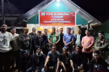 Pj Wali Kota Muhammad Yusup Pantau Siskamling Perdana di Sejumlah Wilayah Kota Kendari