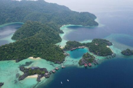 Masuk 50 Desa Wisata Terbaik Nasional, Menparekraf Kunjungi Labengki