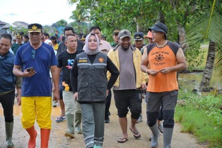 Ketua DPRD Bersama Wali Kota Kendari Turun Langsung Tinjau Banjir di Sejumlah Lokasi